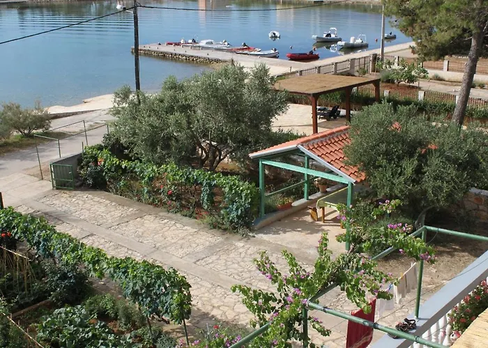 Apartamento 8219a Pašman
